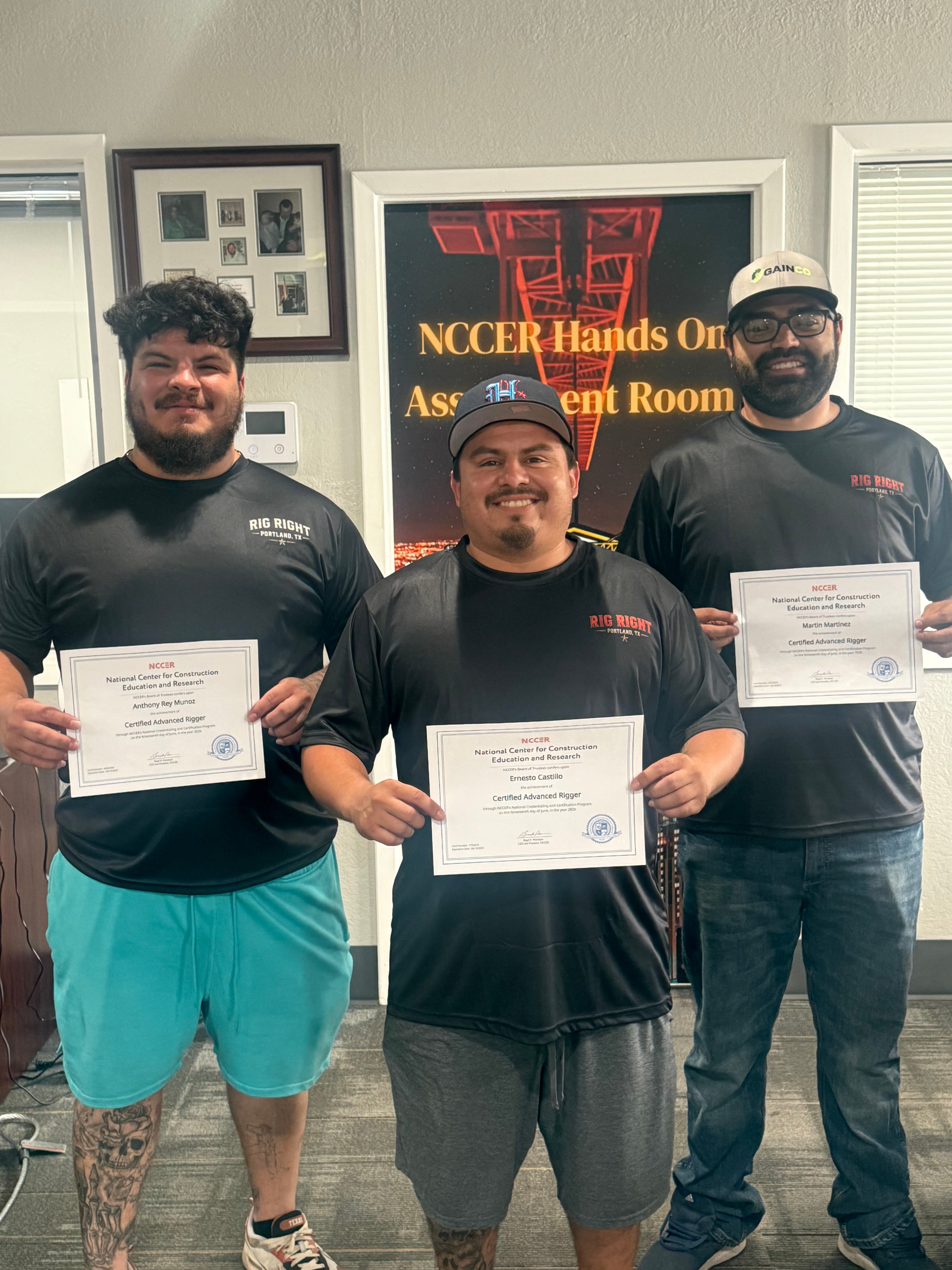 Hands-on industrial electrical training at Rig Right Texas